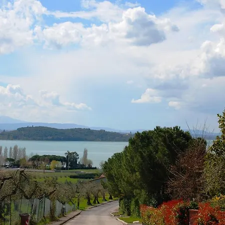 別荘 Small Holiday House In Umbria, Perfect For 4 People マジョーネ